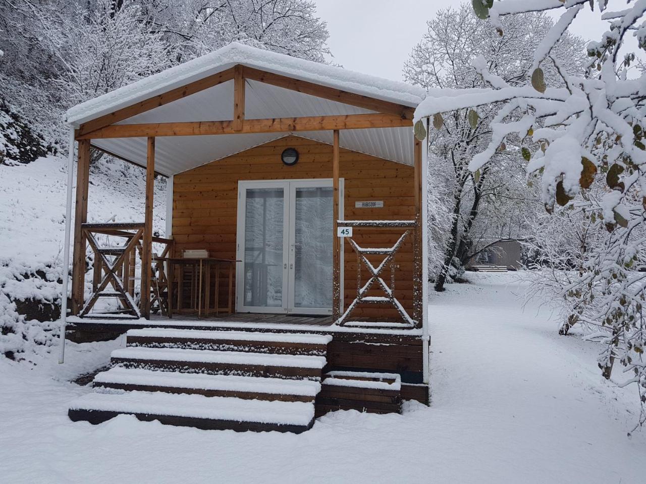 Camping Le Rey Louvie Juzon Экстерьер фото